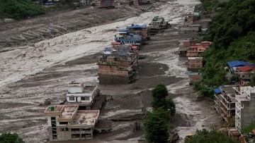 banjir-bandang-di-nepal-1787751296920_169